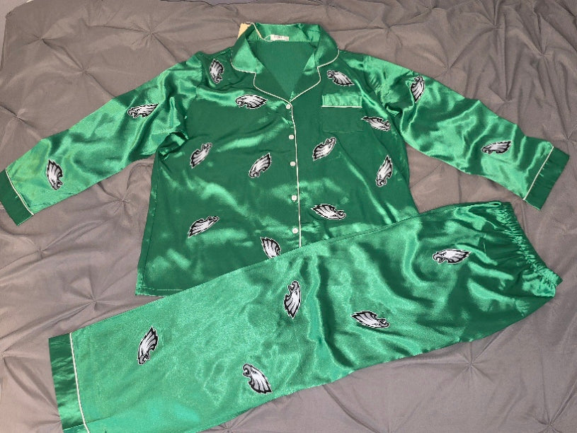 THE SILKY SET — Comfort Meets Confidence