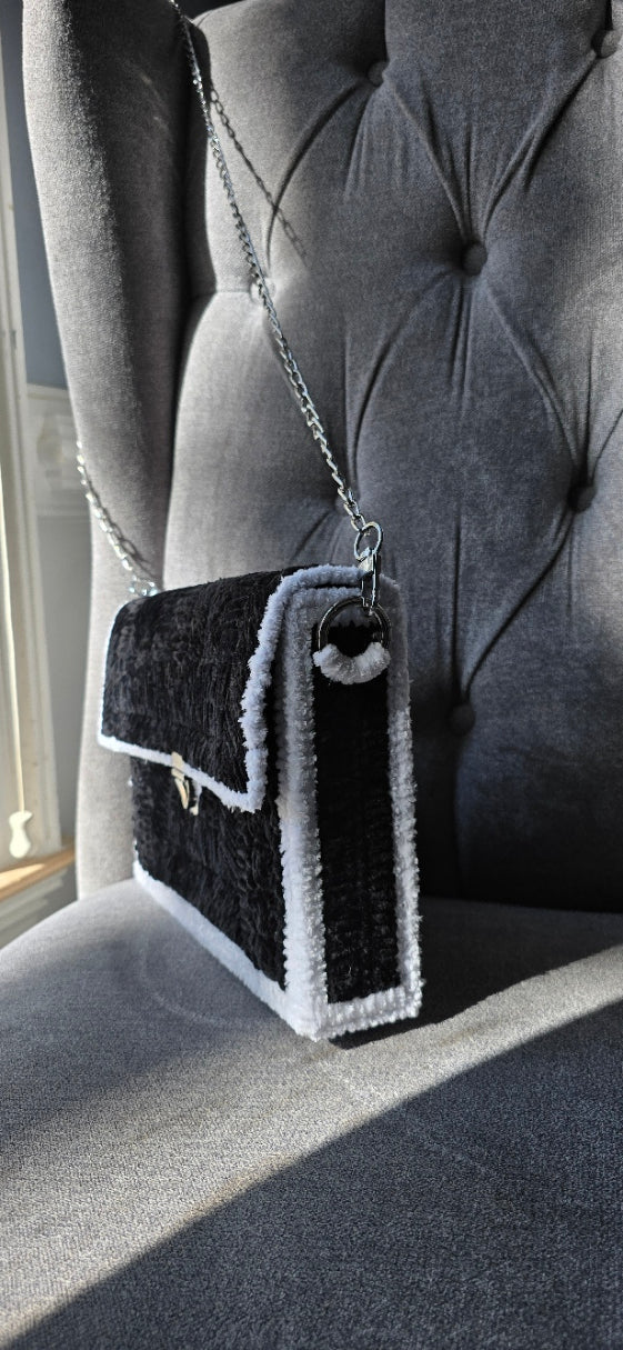 THE VELVET - Elegance Elivated