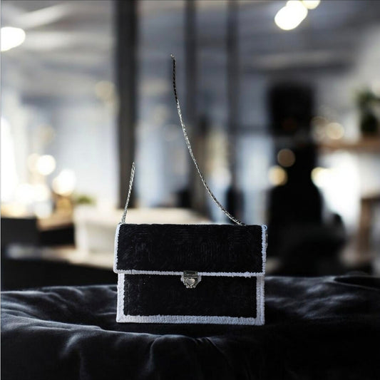 THE VELVET - Elegance Elivated